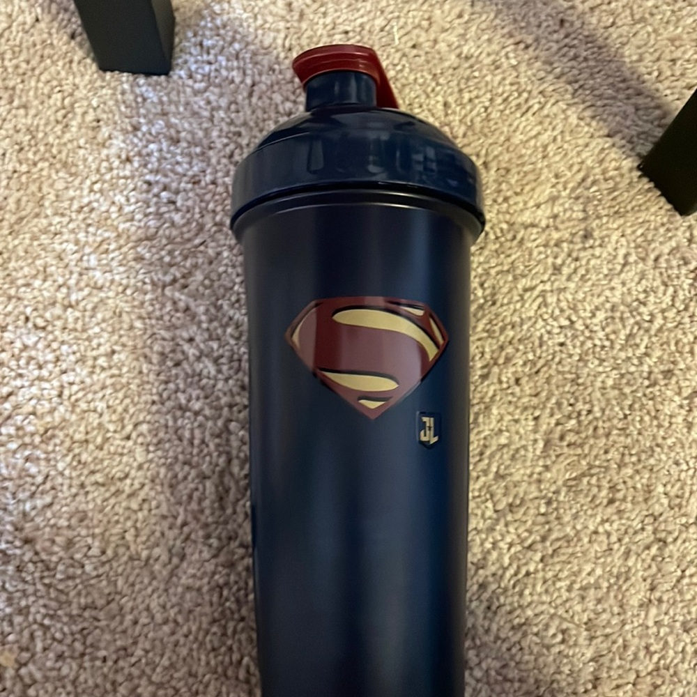 superman shaker cup